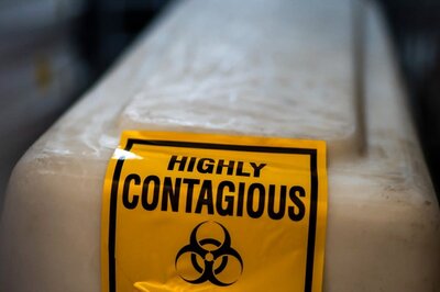 South African Authorities Appeal for Anti-vaxxers to Stop as Holiday Province Becomes Covid Epicentre