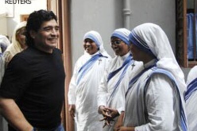 Frenzied Kolkatans can't have enough of Maradona