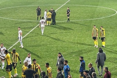 Turkish SuperLig Match Suspended After Club President Orders Players To Leave Pitch In Protest