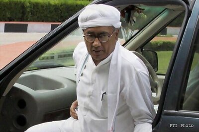 Will expose owners of Adarsh benami flats: Digvijaya