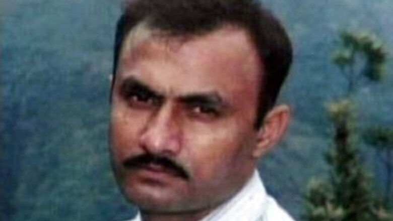 Tainted Gujarat policemen still at large
