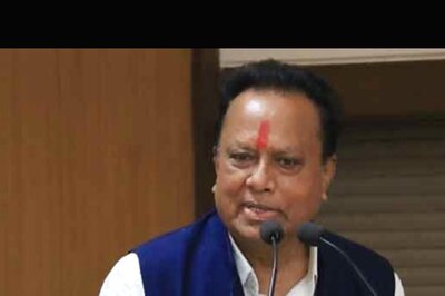 Gujarat Congress Witnesses Youth vs Veterans Tussle