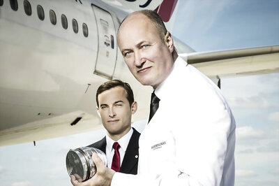 Top Bartender Concocts a Signature Drink For Air France Passengers