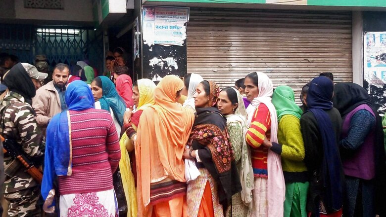 Demonetisation Row: Centre Sets up Panel of CMs to Normalise Situation