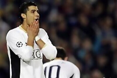 Ronaldo misses penalty in Nou Camp stalemate