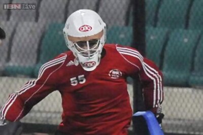 Hockey: Defenders allowed metal grills after Phillip Hughes tragedy