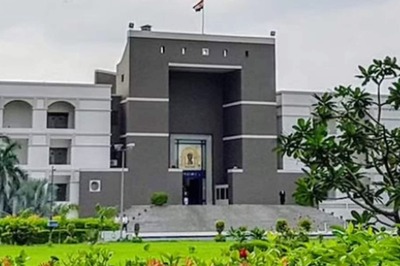 Gujarat HC Declines to Interfere With Civic Body Notice on Removal of Madrasa