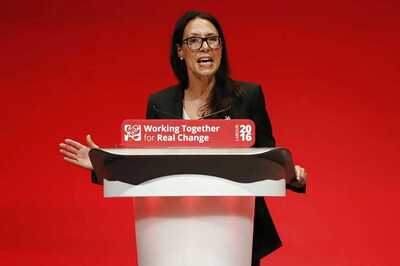 British Lawmaker, Outspoken Critic of Govt’s J&K Move, Deported to Dubai After Being Denied Entry Into India