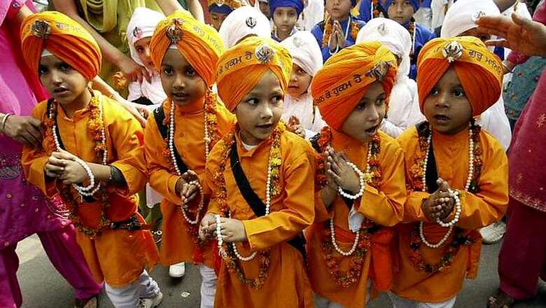 President Ram Nath Kovind, PM Narendra Modi Greet Nation on Gurpurab