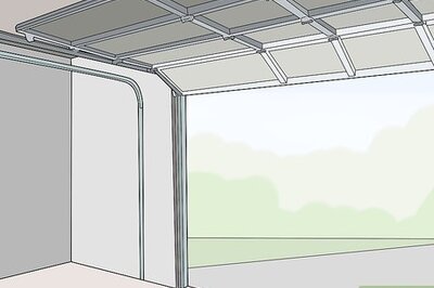 How to Refinish a Coffee Table