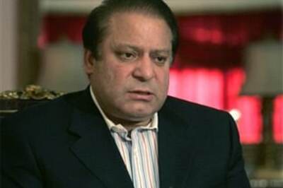 Pak orders house arrest of Sharif brothers, Imran Khan