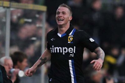 Buttner to follow van Persie to Man United