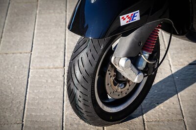 TVS Eurogrip Enters Europe Two-Wheeler Market with the Launch of Bee Connect Scooter Tyres