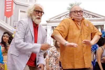 102 Not Out Movie Review: Amitabh Bachchan-Rishi Kapoor's Partnership Warms Your Heart; Film Remains One Dimensional