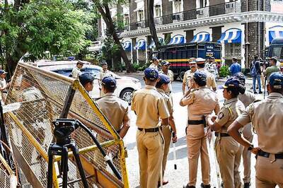 'Two Pakistanis Will Blow Up Taj Hotel': Mumbai Police Receives Threat Call; Probe On