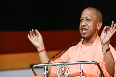 Adityanath Accuses Congress Of Denigrating Hindus, Takes Potshots At Sushilkumar Shinde