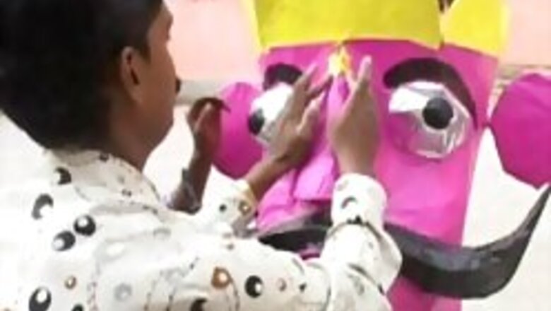 Muslim artists add life to Dussehra