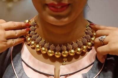 Still No Takers As Indian Gold Dealers Offer Discounts For Fourth Week