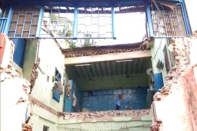 8 killed After Portion of Bus Depot Building Collapses in Tamil Nadu