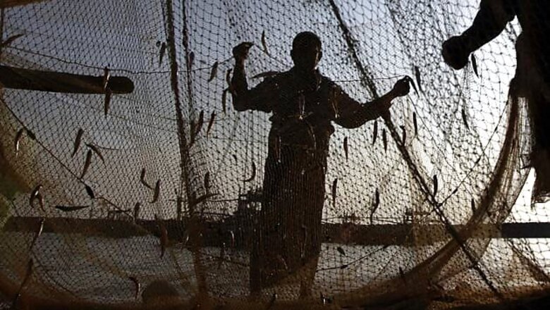 TN fishermen slapped, chased away by Lankan Navy