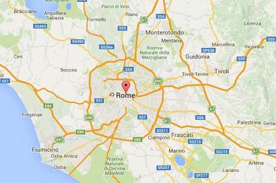 Indian man stabbed over stinky shoes in Italy