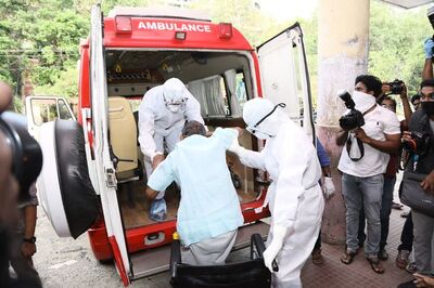 67-year-old Covid Patient Tied to Hospital Bed in Kerala, Suffered Head Injury After Fall, Alleges Family