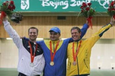 Emmons fails to match wife's golden shot, ends with silver