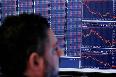 Markets LIVE: Indices Close in the Red, But Recover Early Losses; Sensex Just Above 34,000-Mark, Nifty at 10,400