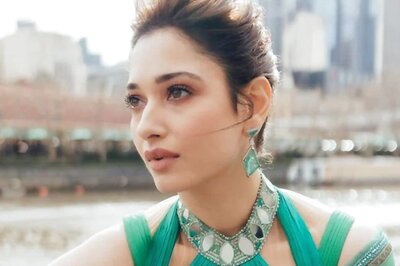 Tamannaah Bhatia Flaunts Her Desi In A Ravishing Green Chiffon Saree