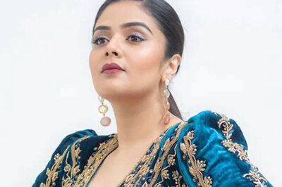 Sreemukhi Looks Stunning In Heavily Embroidered Velvet Top And White Palazzo