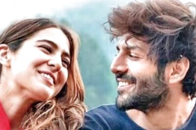 Kartik Aaryan Shows Love for Ex Sara Ali Khan on Her Birthday, Shares Romantic Pic with THIS Message