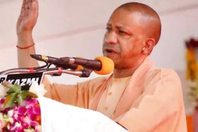 2022 UP Polls: Want Yogi Adityanath to Contest from Mathura, MP Harnath Singh Writes to Nadda