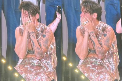 Harry Styles Falls On His Knees, Fights Back Tears As He Ends Love On Tour; Watch Viral Video