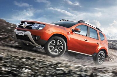 Iran Signs Country's Biggest-Ever Car Deal With France's Renault