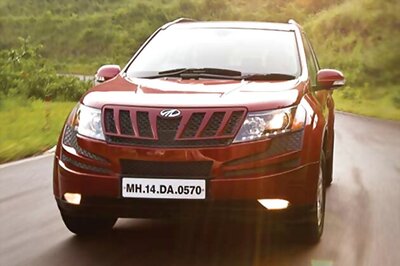 Mahindra closes bookings for XUV500