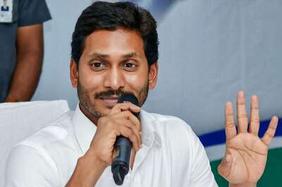 Jagan Reddy Cancels Predecessor Naidu's Farmers' Scheme, Announces New Incentives