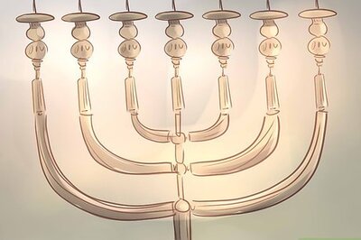 How to Set a Hanukkah Tablescape