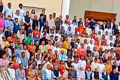 Quota Unquote: BJP & Congress Flash Their 'Credit' Cards over Women's Reservation Bill