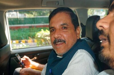 News18 Evening Digest: AAP's Sanjay Singh Gets Bail From SC in Liquor Policy Case And Other Top Stories