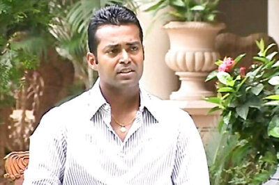 Paes, Bhupathi advance in Miami Masters