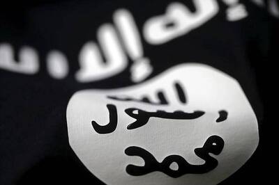 Once Promised Paradise, IS Fighters End up in Mass Graves