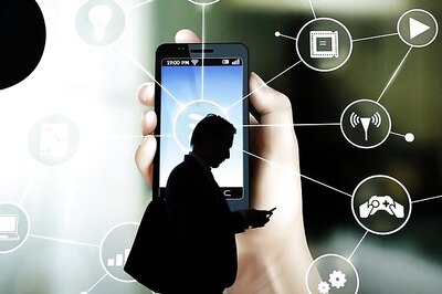 How smartphone makers are trying to prop up sales this year