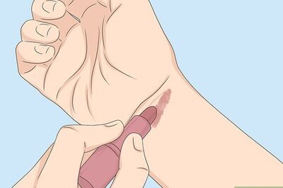 How to Choose the Right Nude Lipstick