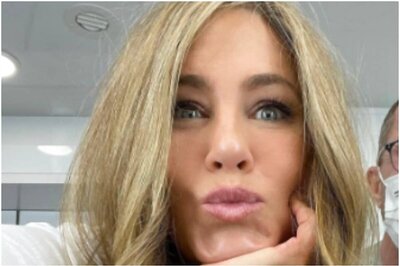 Jennifer Aniston Fans Praise Her Blonde Look, See Pic