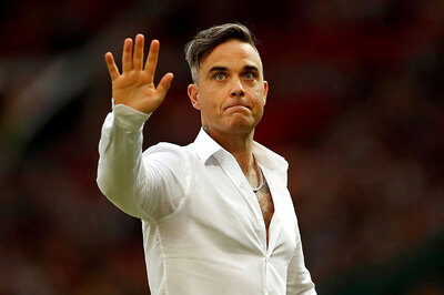 Robbie Williams Selling His Soul to Dictator Putin for World Cup Gig: Kremlin Critic