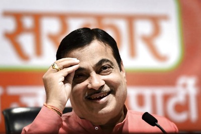 India Doesn't Want Land of China or Pakistan But Peace and Amity, Says Nitin Gadkari