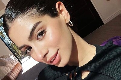 Khushi Kapoor Looks Drop Dead Gorgeous In Sunkissed Photos From Vacay; Ananya Panday Calls Her 'Cute'