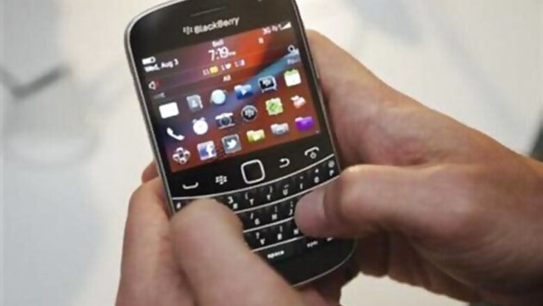 Provide info on mobile Internet users: DoT