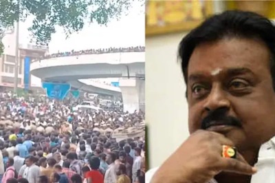 Fans Pay Tribute To 'Captain' Vijaykanth's With This Throwback Clip