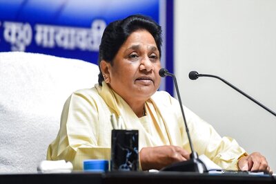 BSP Supremo Mayawati Appoints Bhim Rajbhar as New UP Chief, Replacing Munkad Ali